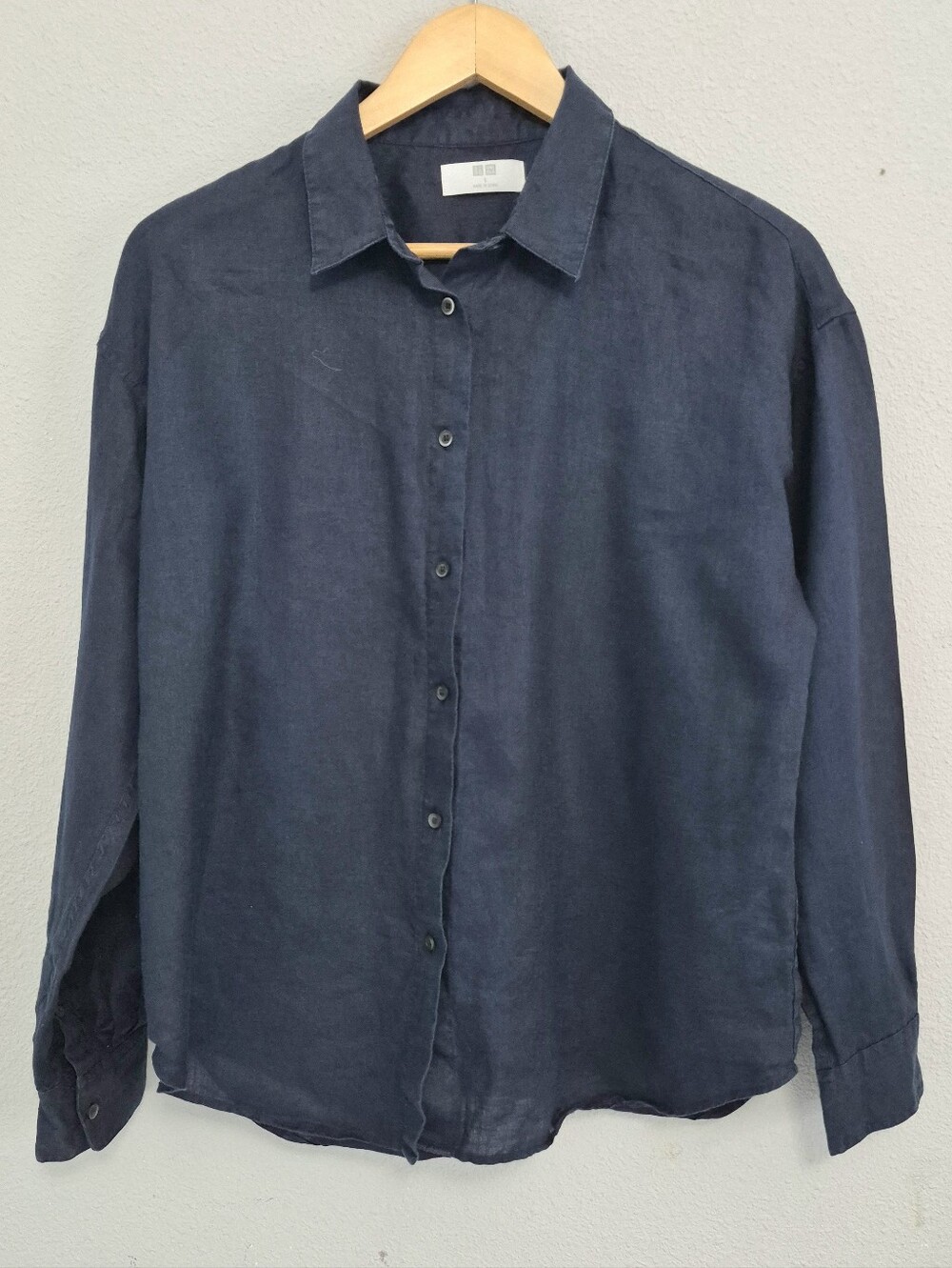 Uniqlo Linen Long Sleeve Button Down Shirt Women Navy Small Preppy Academia